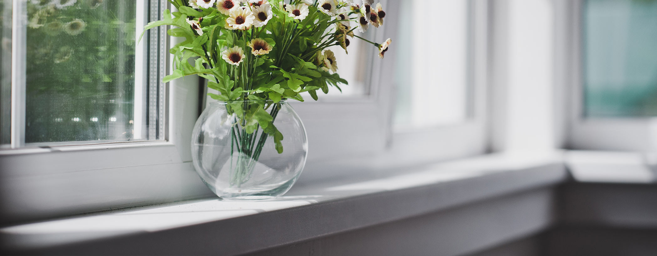 <font color="#E60E11">Parapety</font> zewnętrzne oraz wewnętrzne