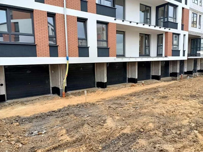 15 bram uchylnych Wiśniowski SELECT z realizacją we Wrocławiu